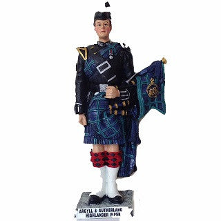 Argyll & Sutherland Highland Piper Figurine (small)